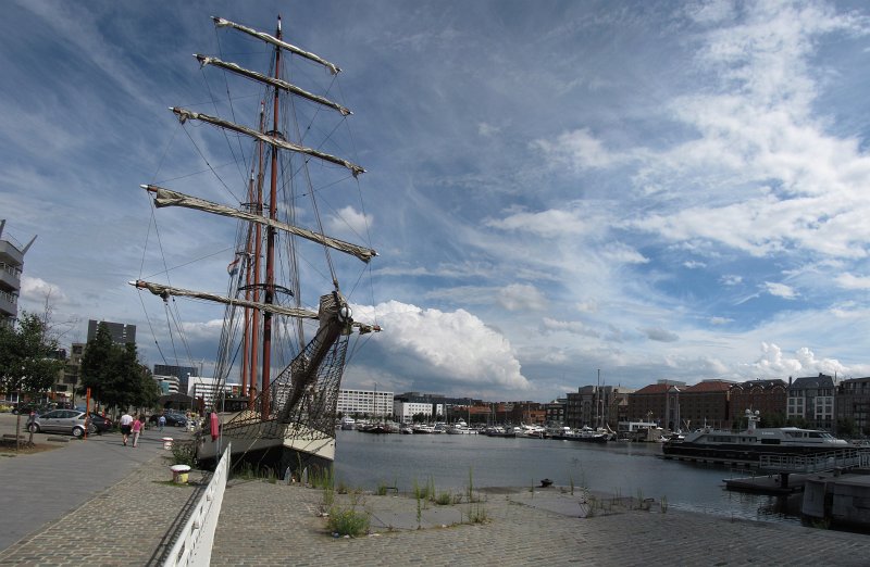 antwerpen04.jpg - Het Willemdok, de jachthaven van Antwerpen.