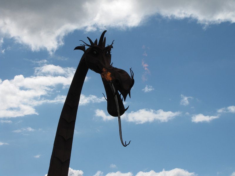 floriade16.jpg - En als je er een muntje in gooit dan is er nog vuur ook.
