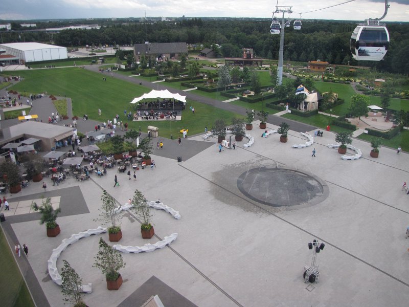floriade20.jpg - De Floriade plaza.