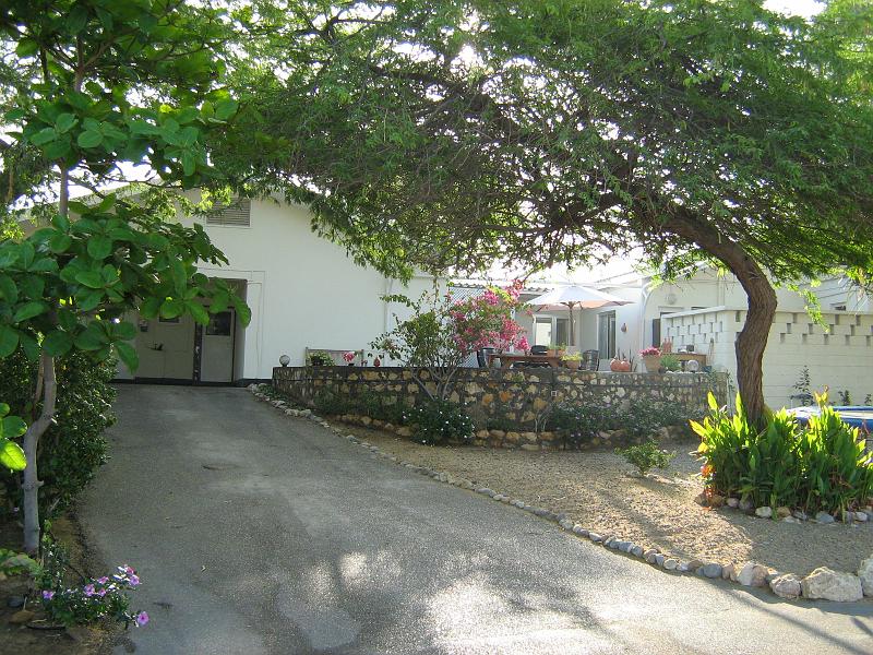 d1_ibri_street_inger_en_robert.jpg - Muscat: Het huis van Inger en Robert in Ibristreet.