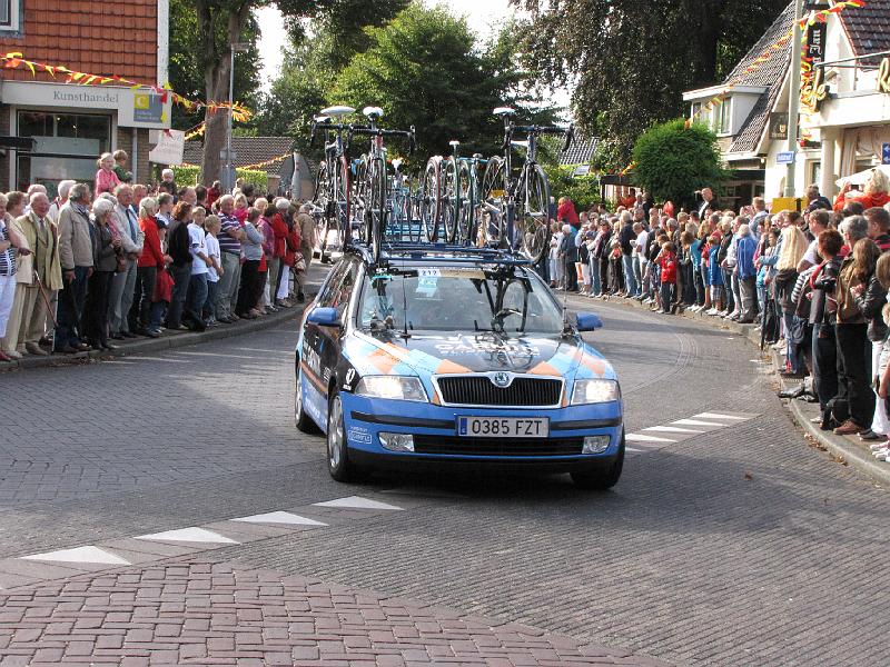 vuelta_garmin_materiaalwagen.JPG - Ploegleidersauto van Garmin.