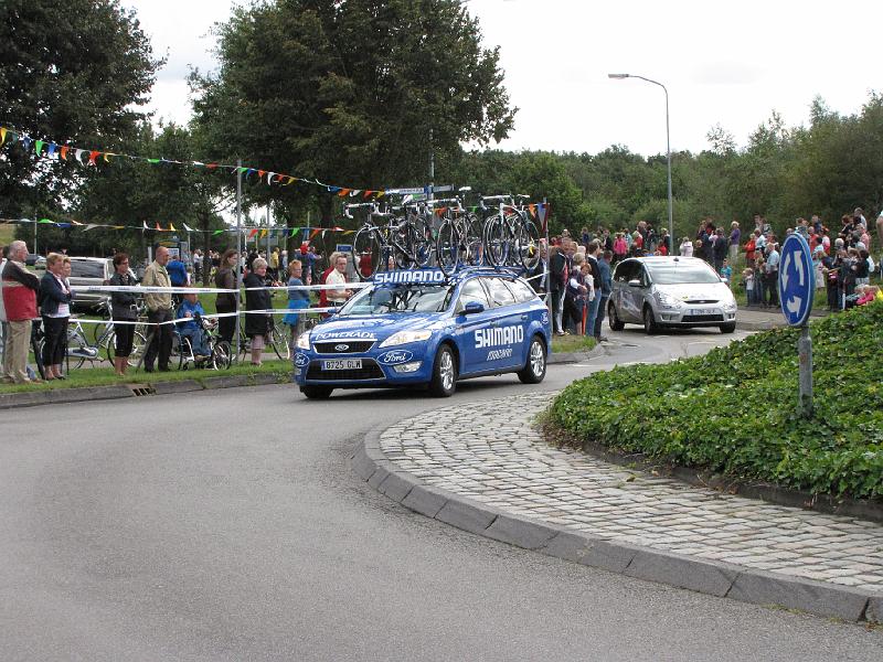 vuelta_materiaalwagen.JPG - Vlak voor de kopgroep, de neutrale materiaalwagen.